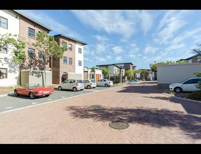 2 BEDROOM APARTMENT SOLD IN ROYAL ASCOT